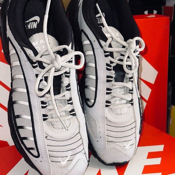 Nike Air Max Tailwind 4 Wolf Grey Black, Men’s Size 11.5 US - Picture 5 of 9